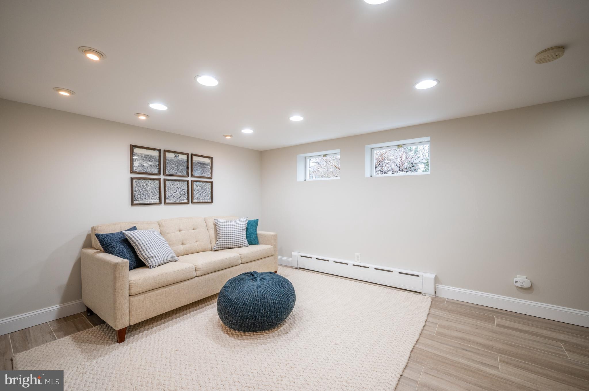 ROSEMONT - Residential