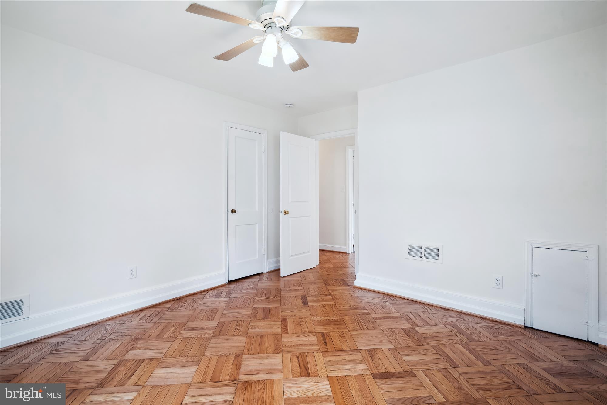 ROLLING TERRACE - Residential