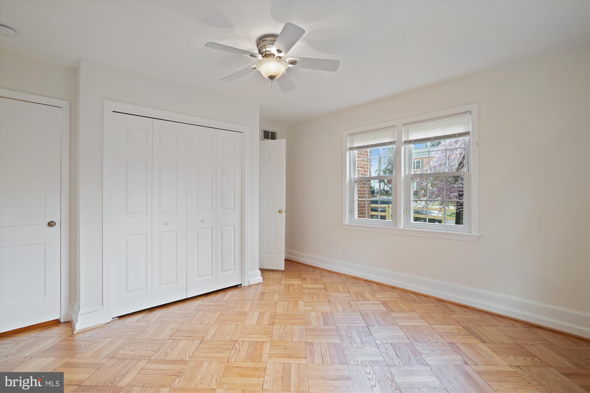 ROLLING TERRACE - Residential