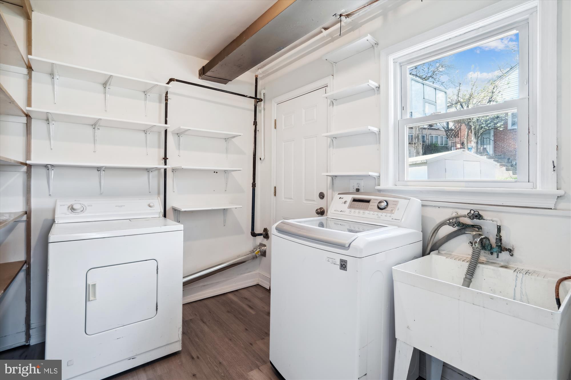 ROLLING TERRACE - Residential