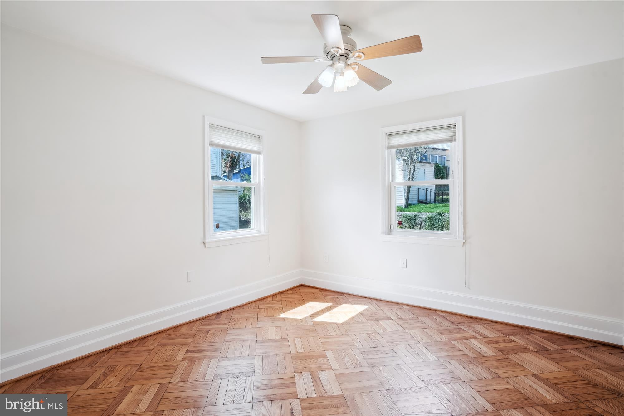 ROLLING TERRACE - Residential