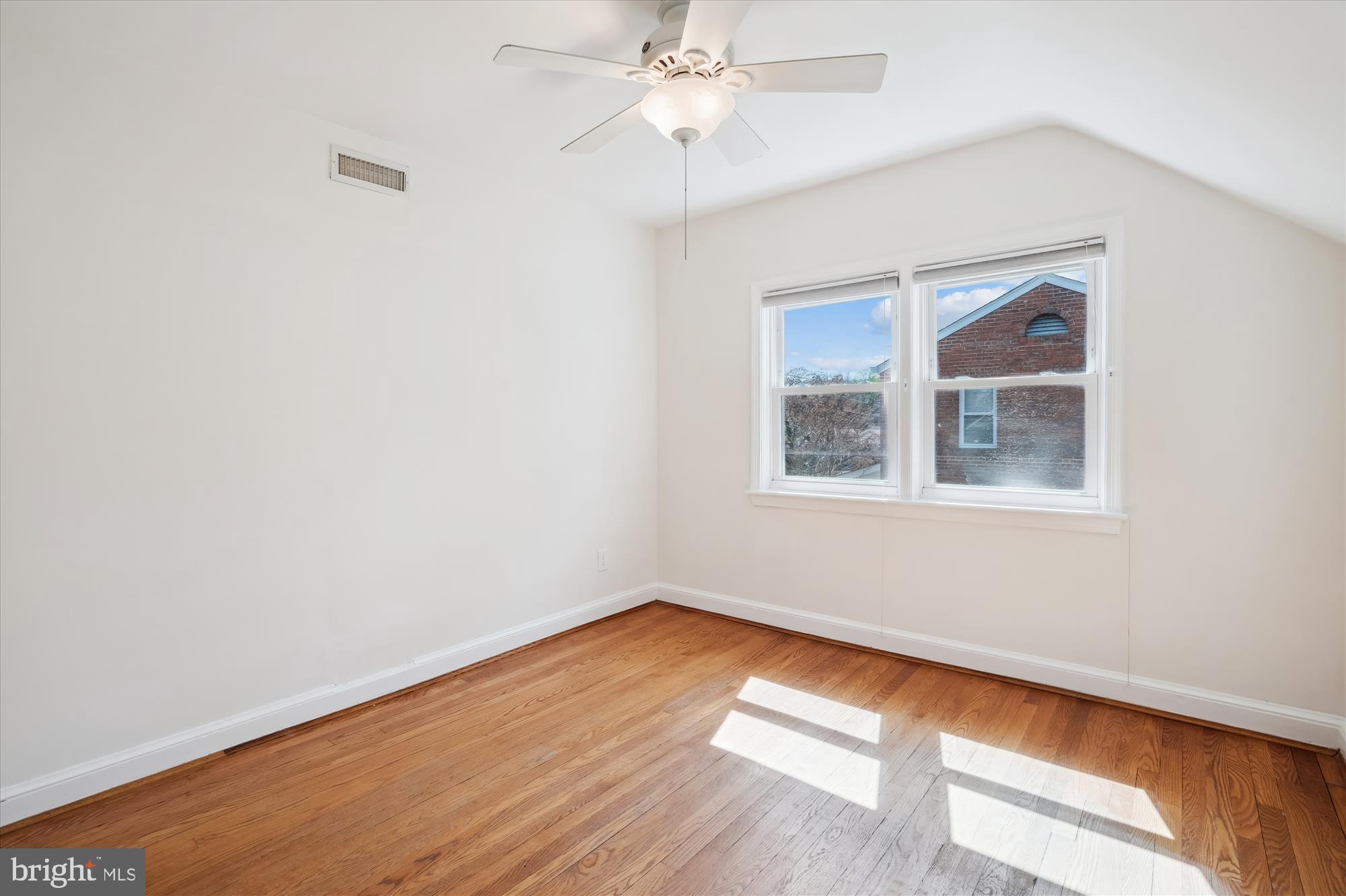 ROLLING TERRACE - Residential