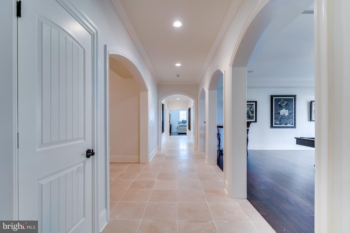 CREIGHTON FARMS - Residential