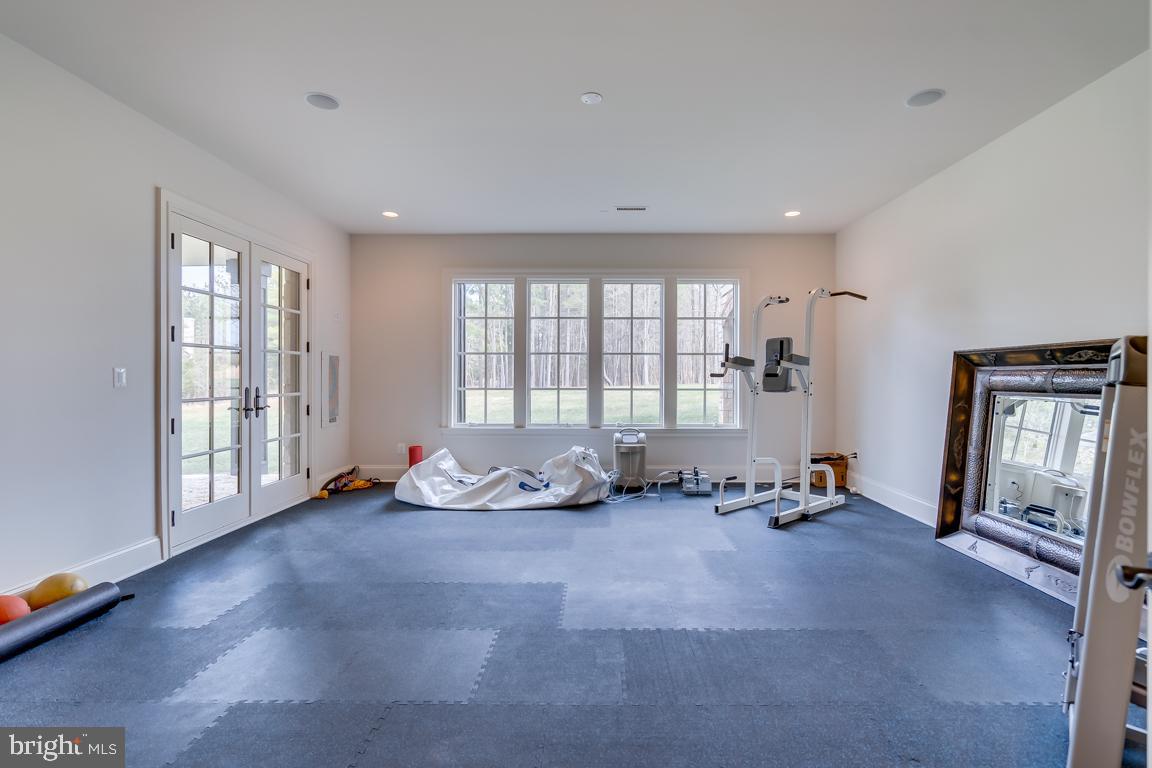 CREIGHTON FARMS - Residential