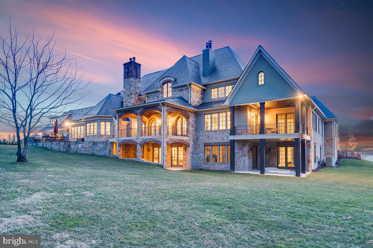 CREIGHTON FARMS - Residential