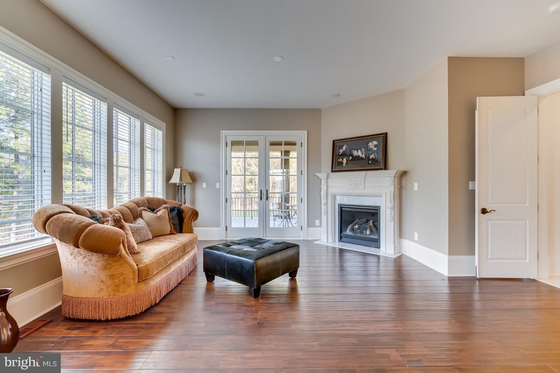 CREIGHTON FARMS - Residential