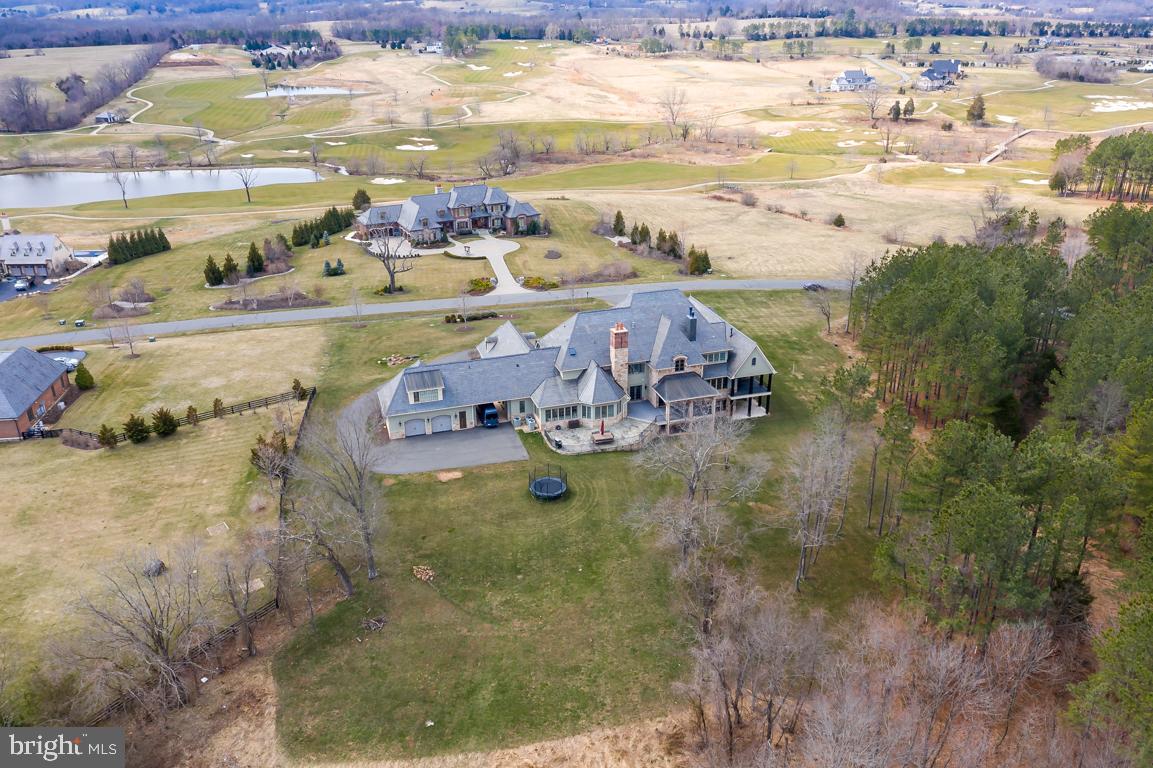 CREIGHTON FARMS - Residential