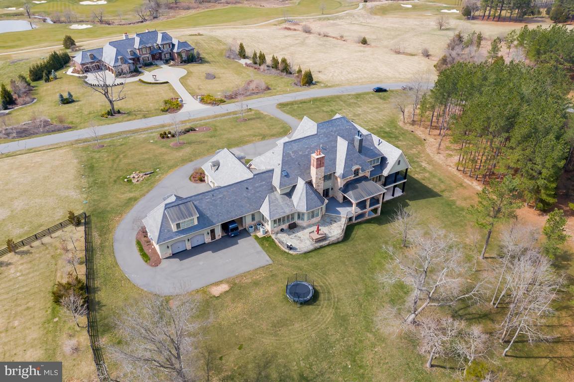 CREIGHTON FARMS - Residential