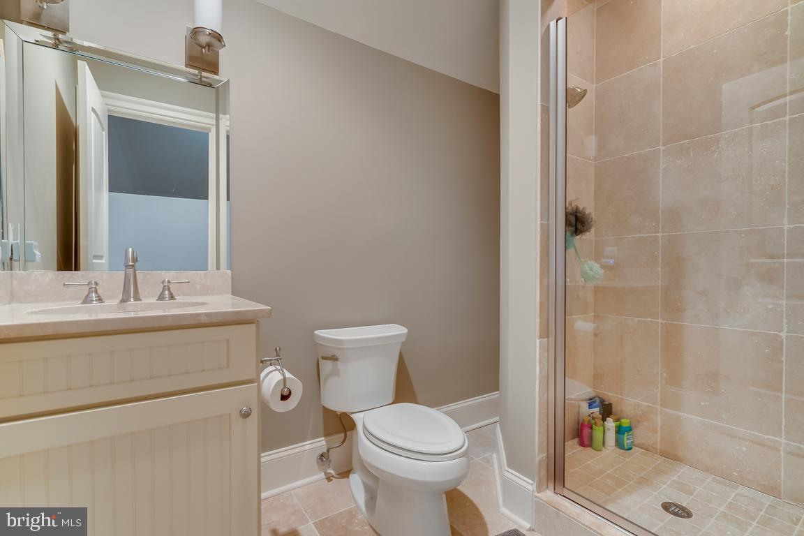 CREIGHTON FARMS - Residential