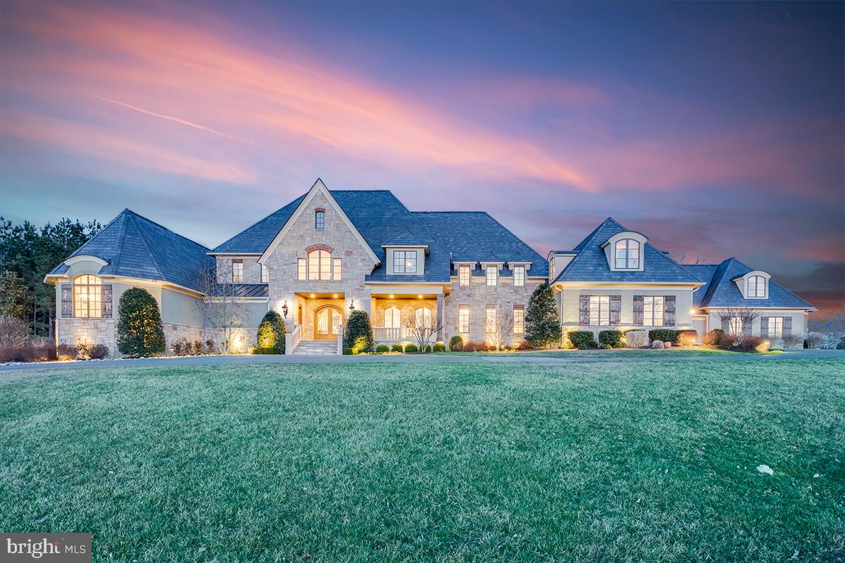 CREIGHTON FARMS - Residential