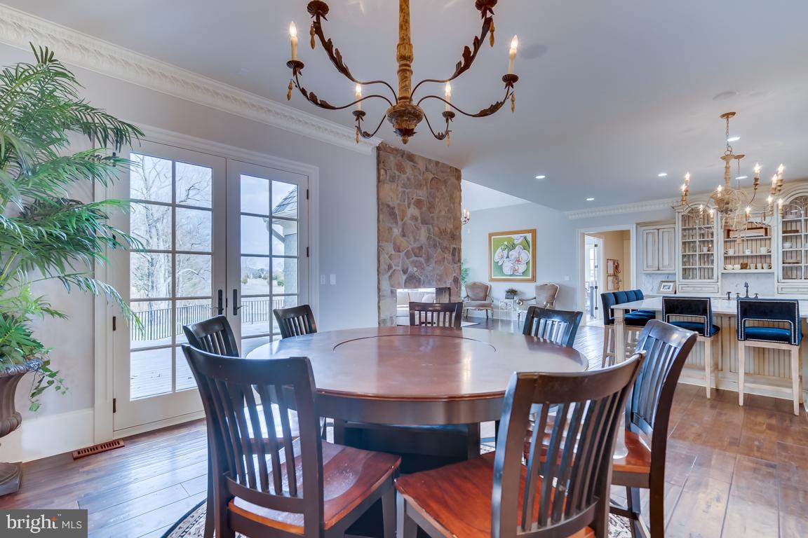 CREIGHTON FARMS - Residential