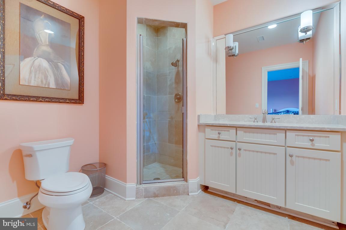 CREIGHTON FARMS - Residential