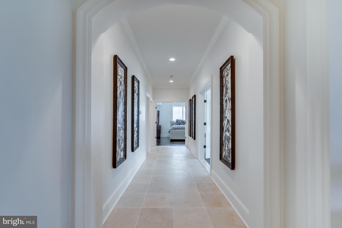 CREIGHTON FARMS - Residential