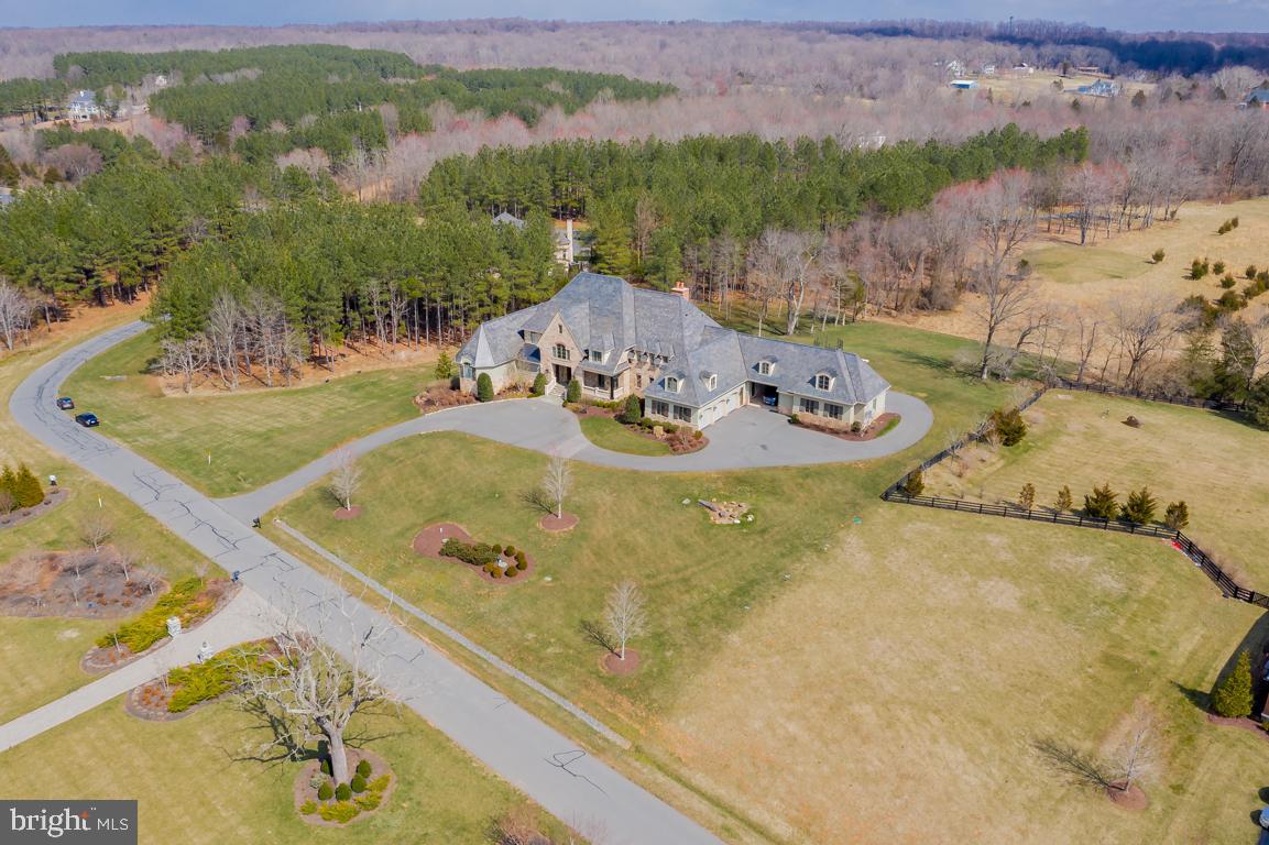 CREIGHTON FARMS - Residential