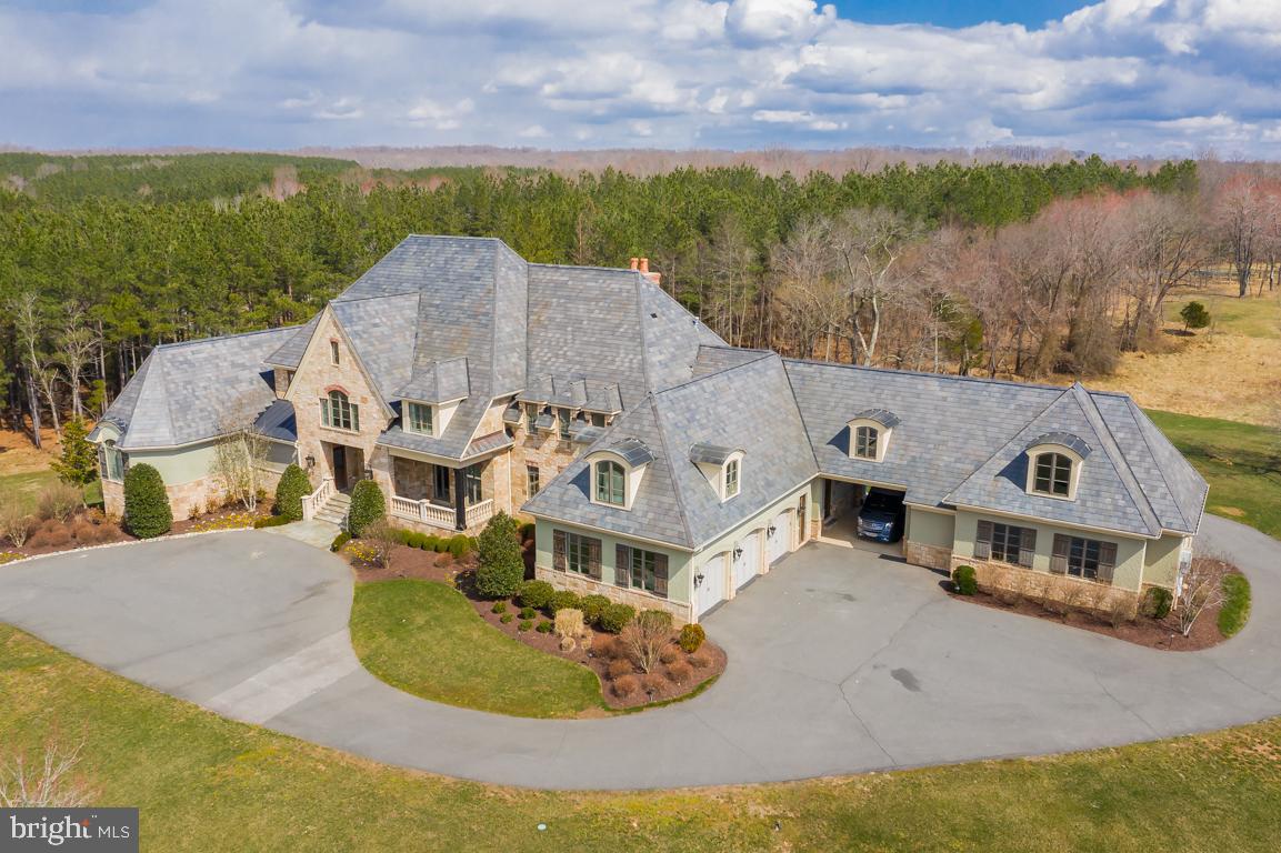 CREIGHTON FARMS - Residential