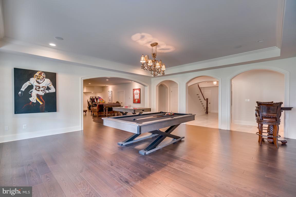 CREIGHTON FARMS - Residential