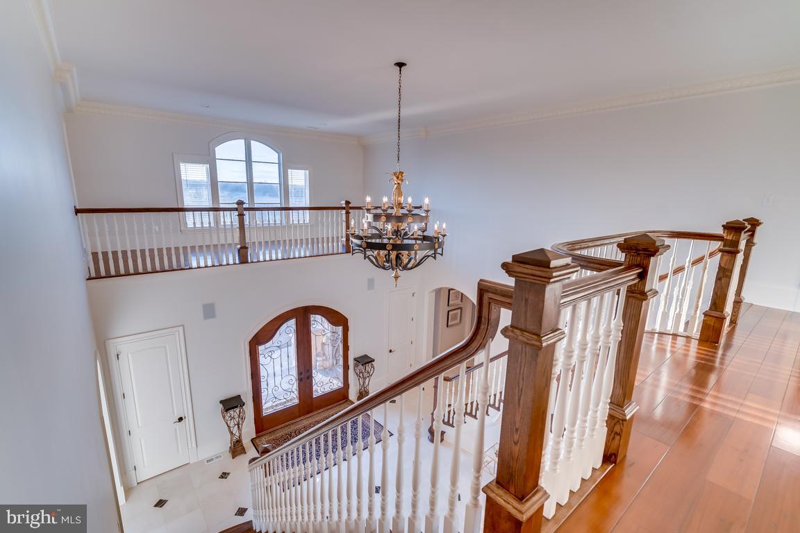 CREIGHTON FARMS - Residential