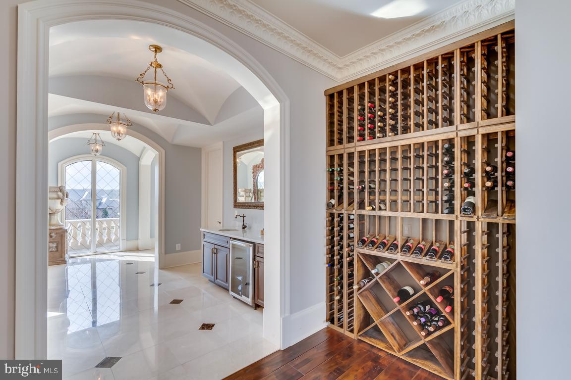 CREIGHTON FARMS - Residential