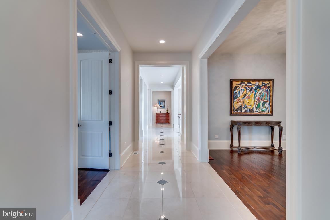 CREIGHTON FARMS - Residential