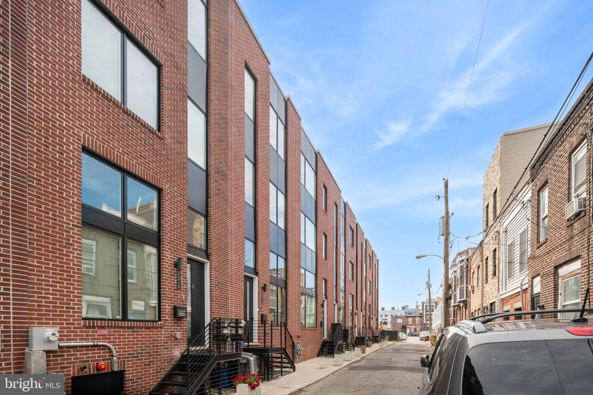 POINT BREEZE - Residential