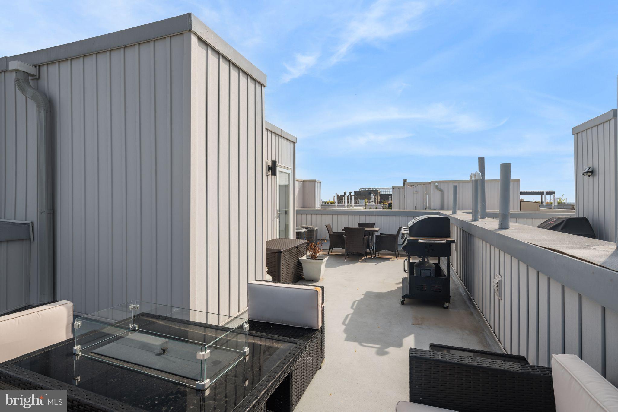 POINT BREEZE - Residential