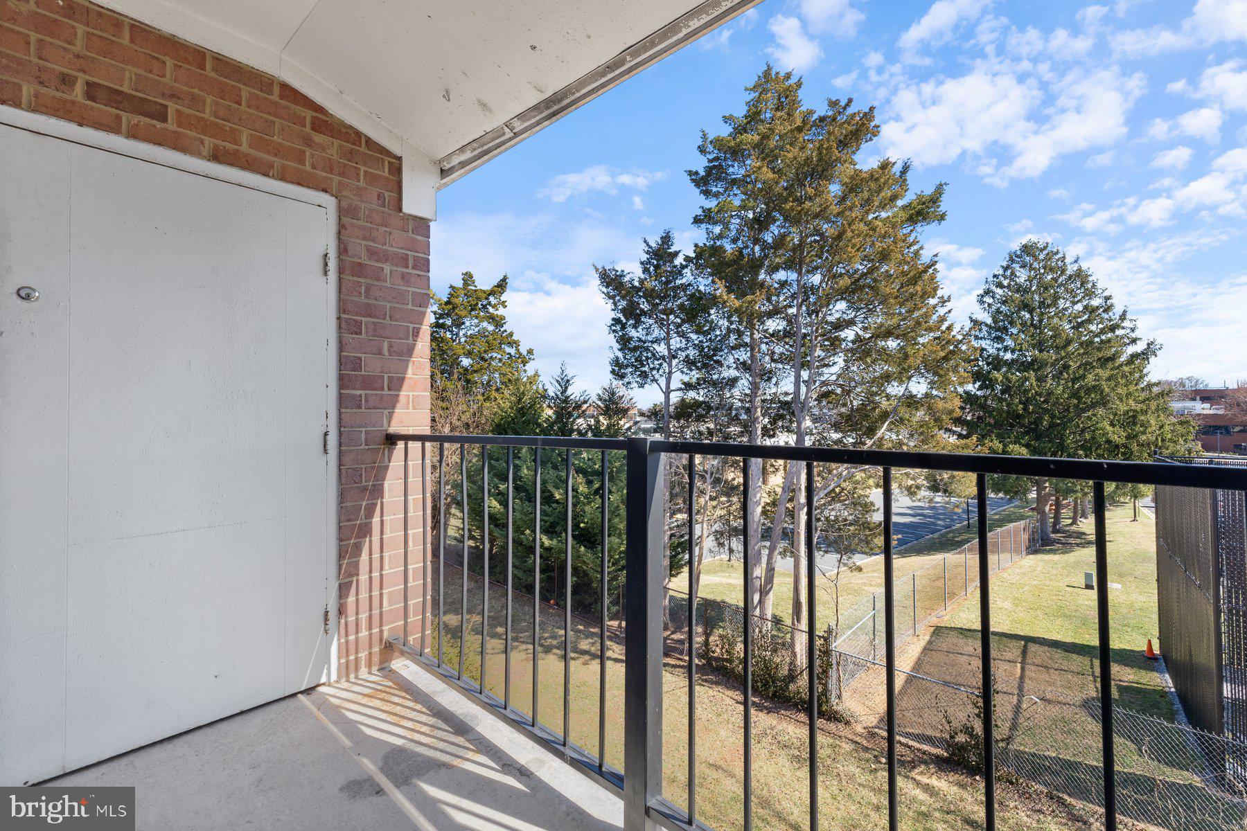 POTOMAC OAKS - Residential