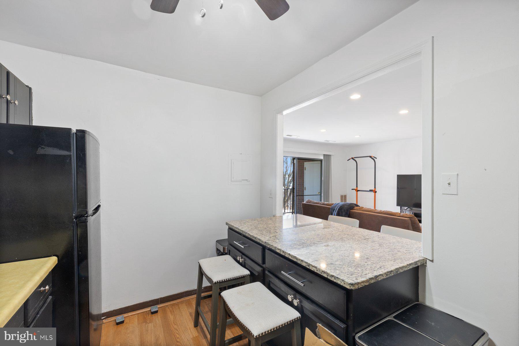 POTOMAC OAKS - Residential