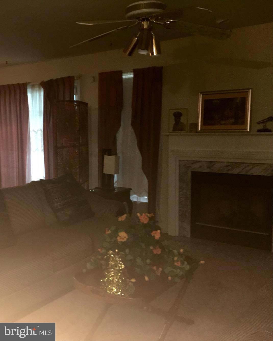 KINGS COUNCIL CONDO - Residential