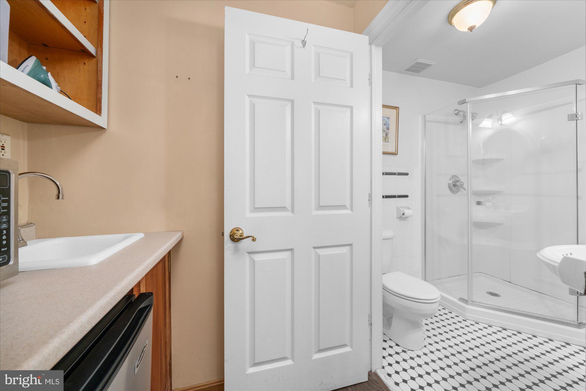 BUCKINGHAM - Commercial Sale