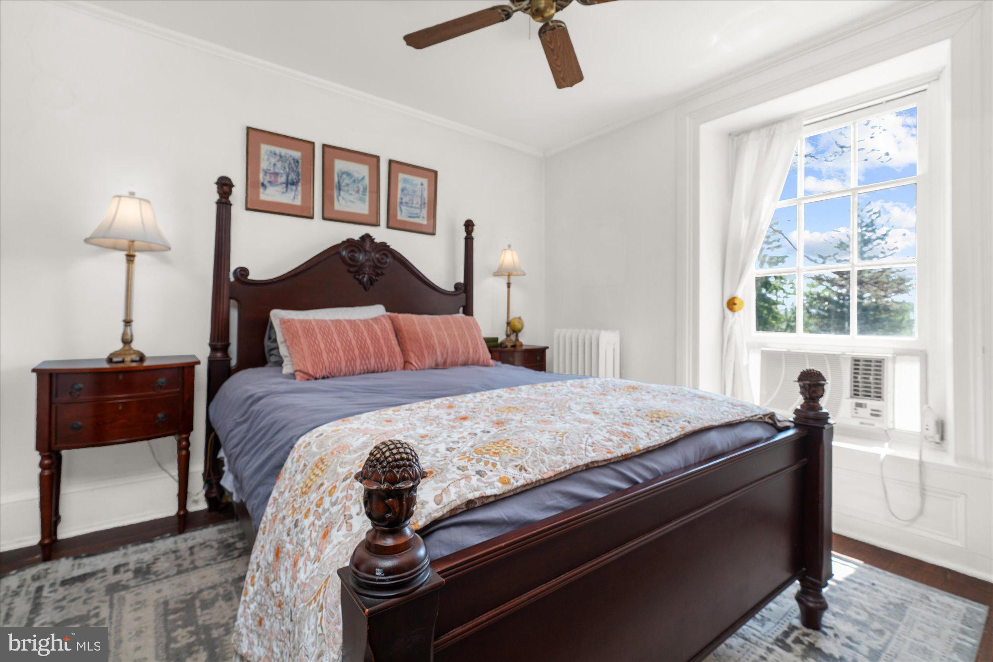 BUCKINGHAM - Commercial Sale