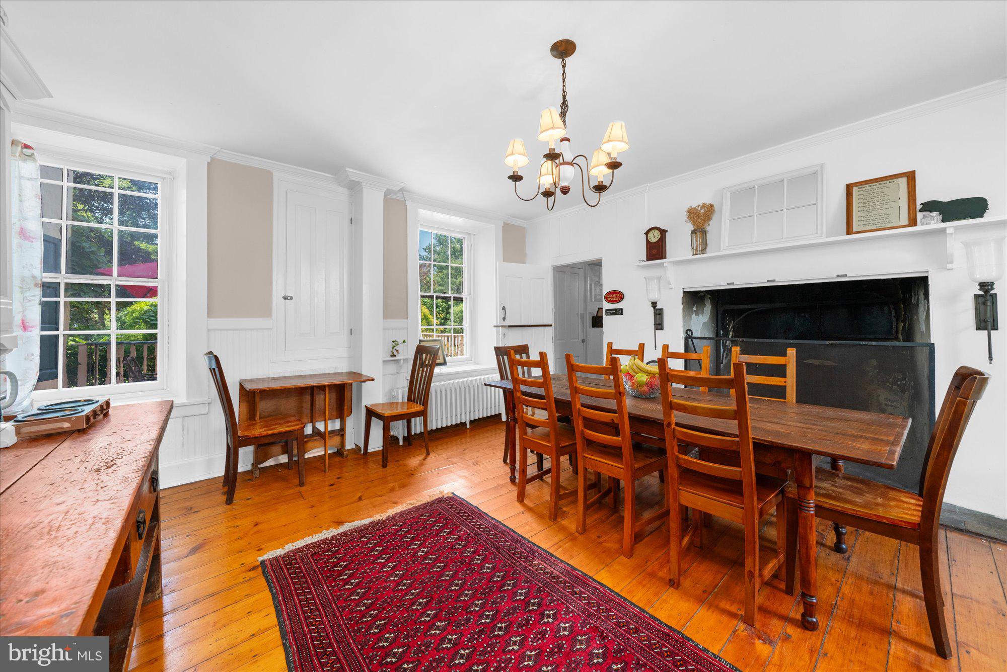 BUCKINGHAM - Commercial Sale