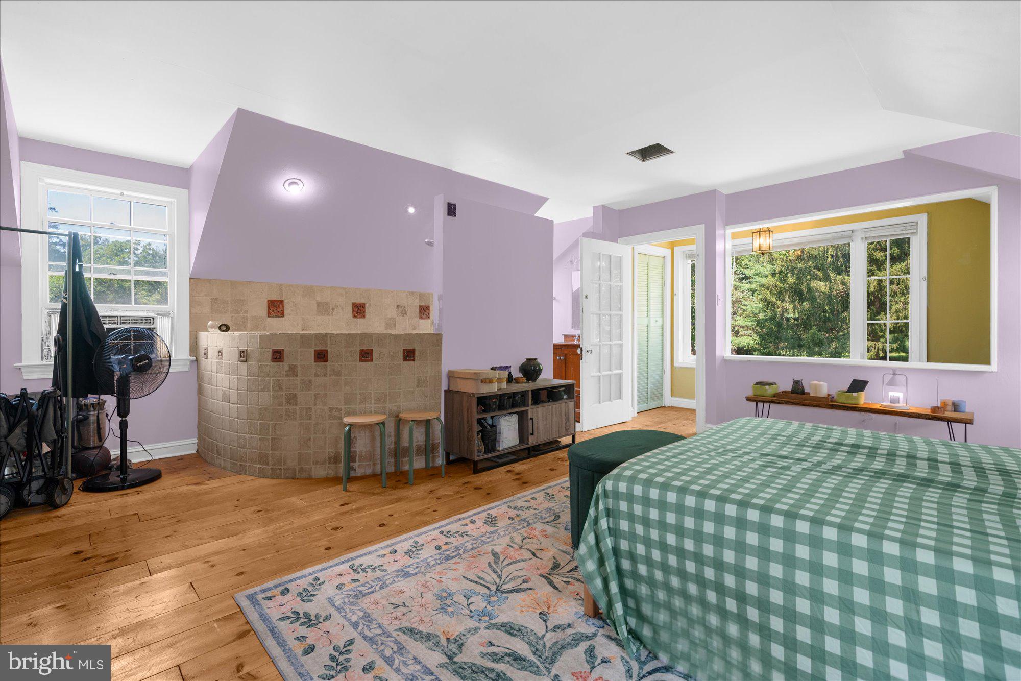 BUCKINGHAM - Commercial Sale