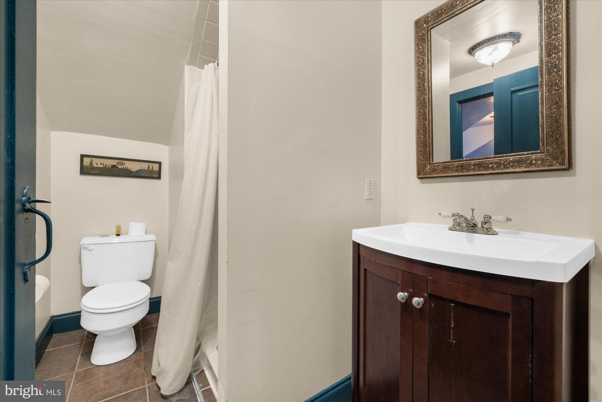 BUCKINGHAM - Commercial Sale