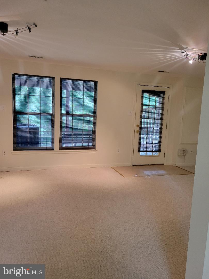 CLOPPERS MILL WEST - Residential Lease