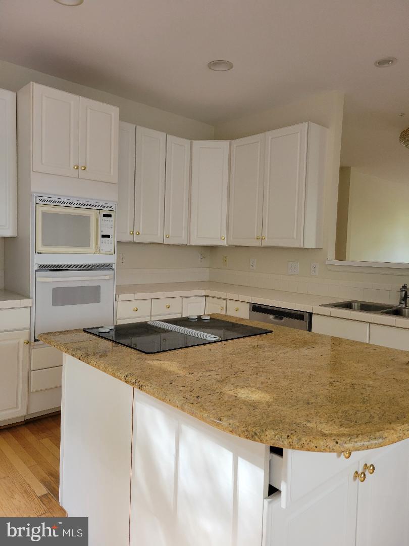 CLOPPERS MILL WEST - Residential Lease