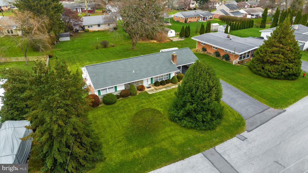 Photo of 1785 Colonial Manor Drive, Lancaster, PA 17603 (MLS # PALA2044710)