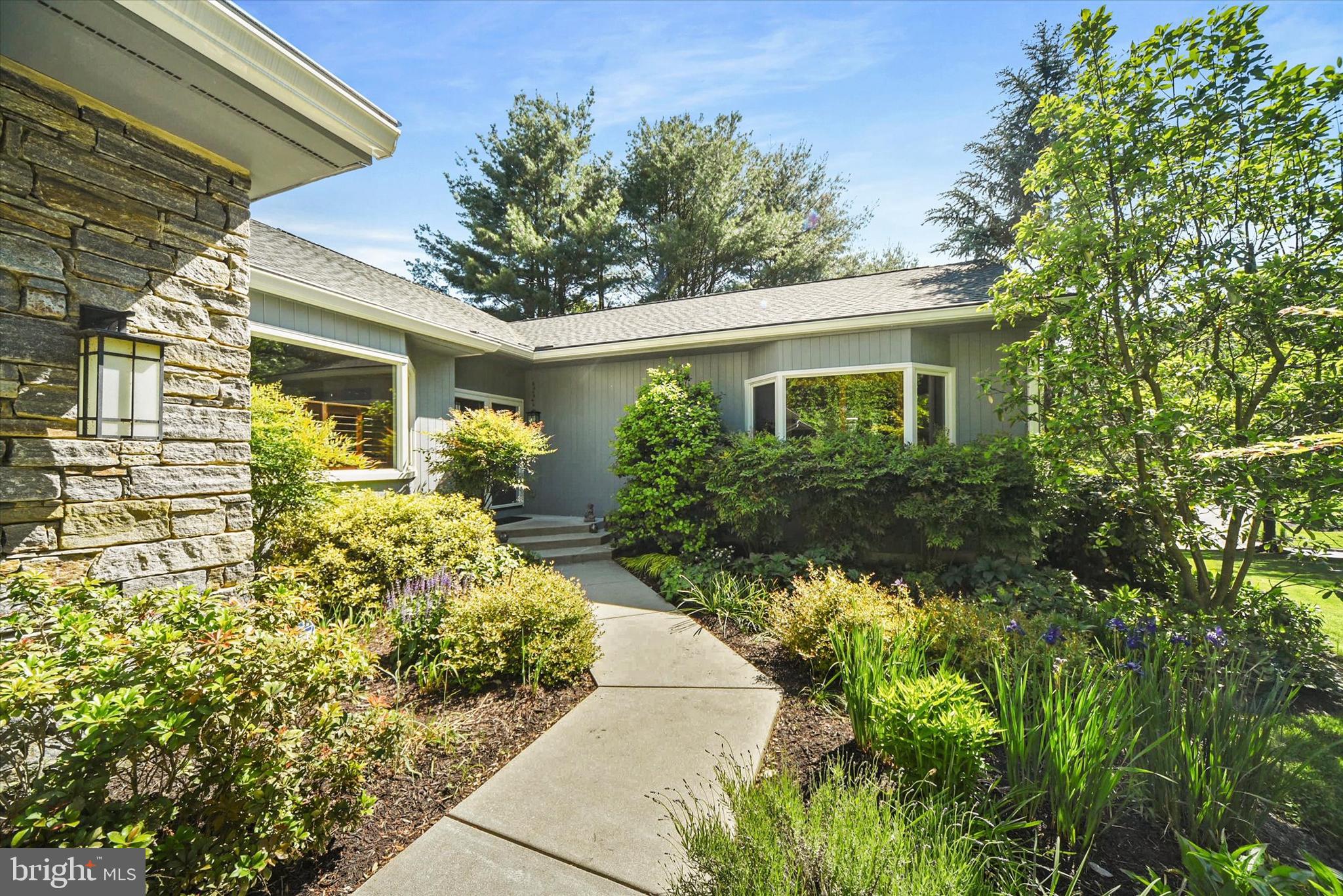 ROCKLAND RIDGE - Residential