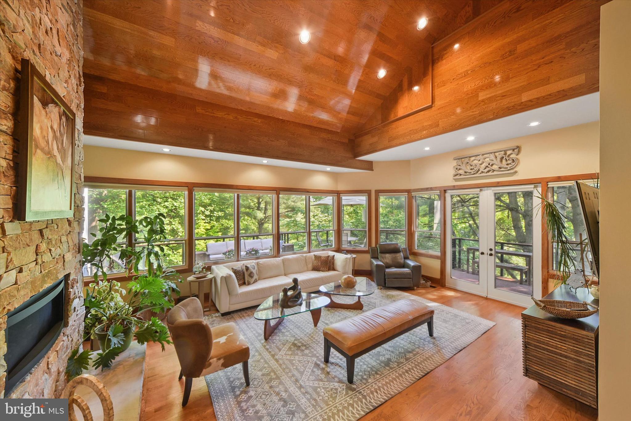 ROCKLAND RIDGE - Residential