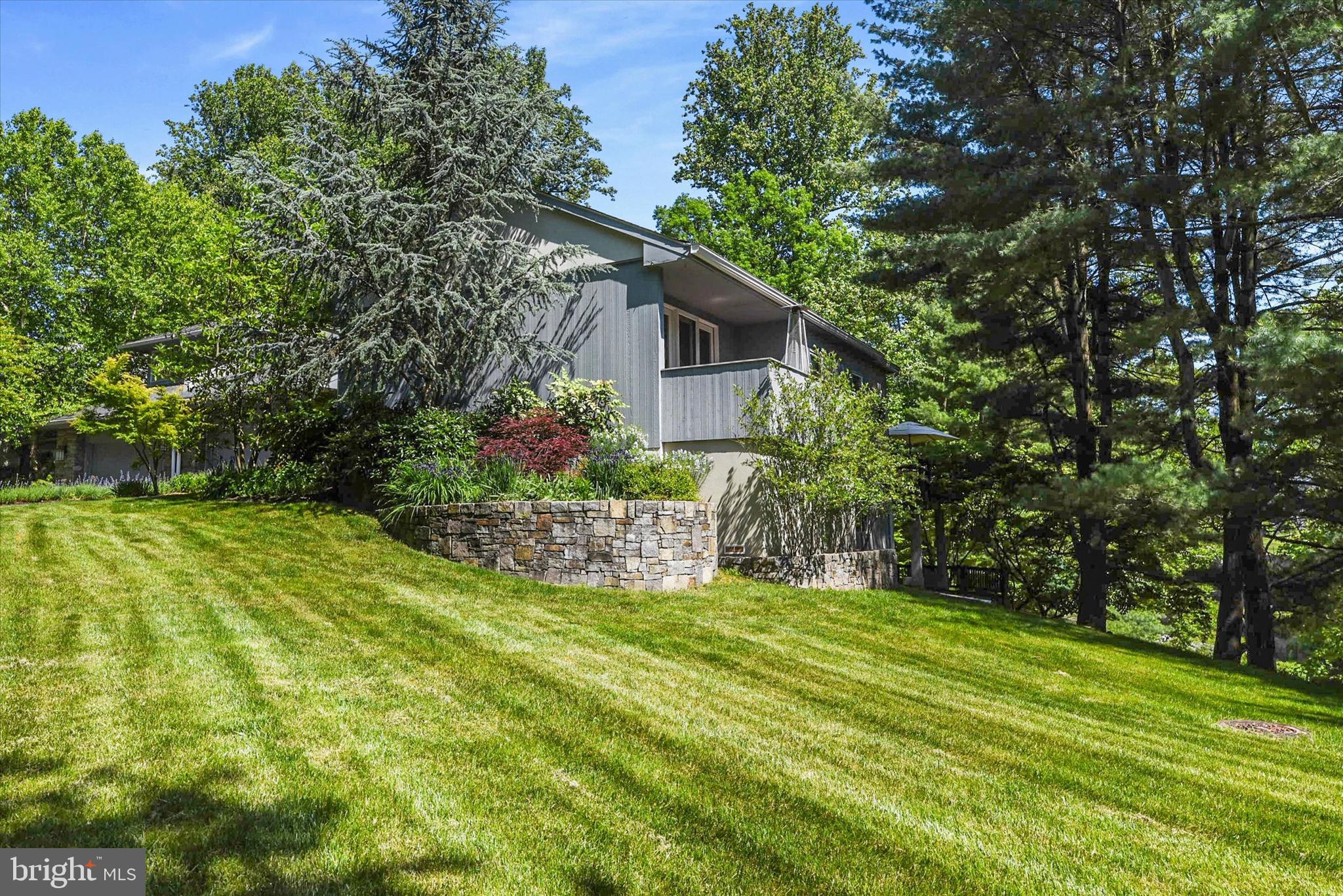 ROCKLAND RIDGE - Residential