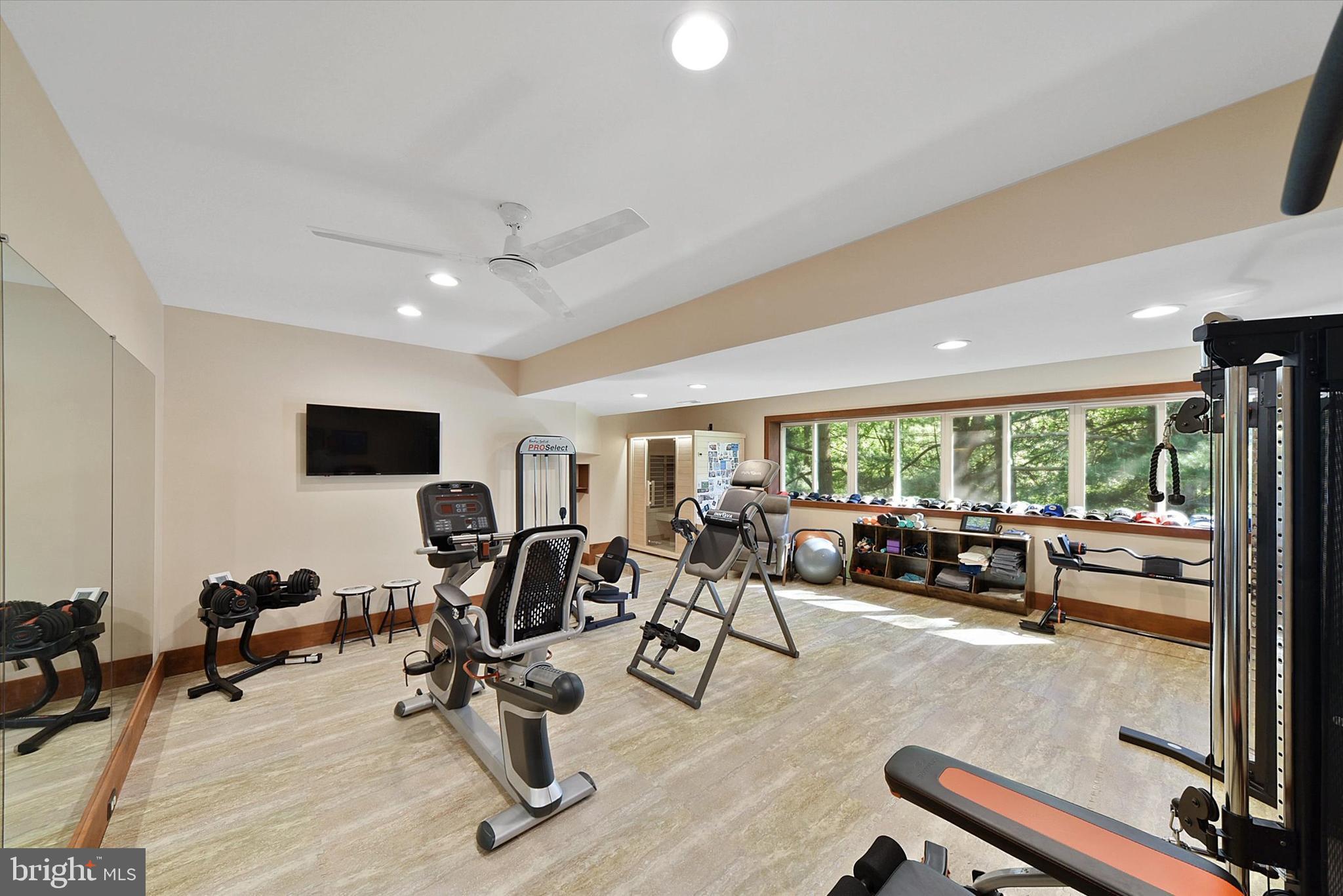 ROCKLAND RIDGE - Residential