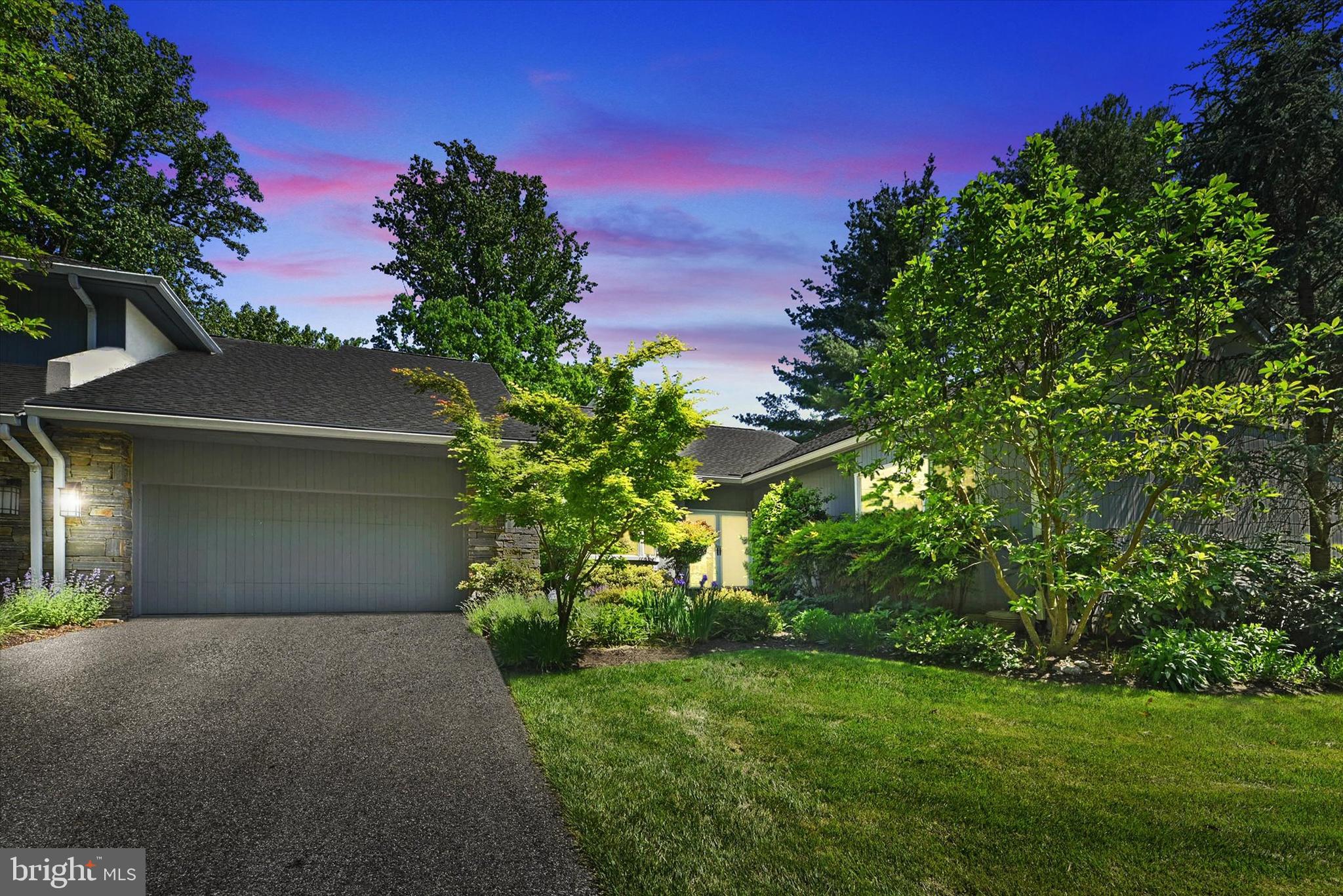 ROCKLAND RIDGE - Residential