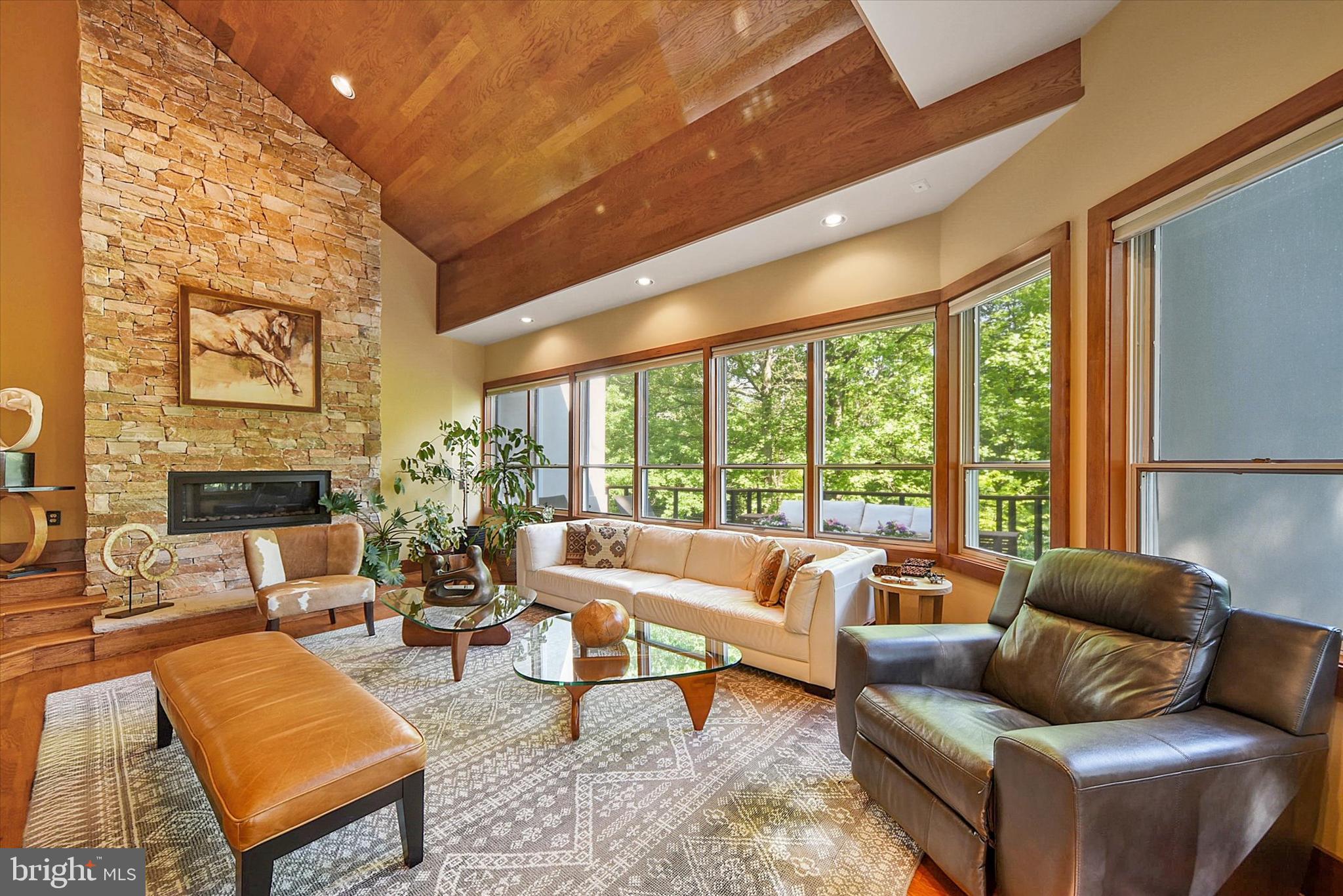 ROCKLAND RIDGE - Residential