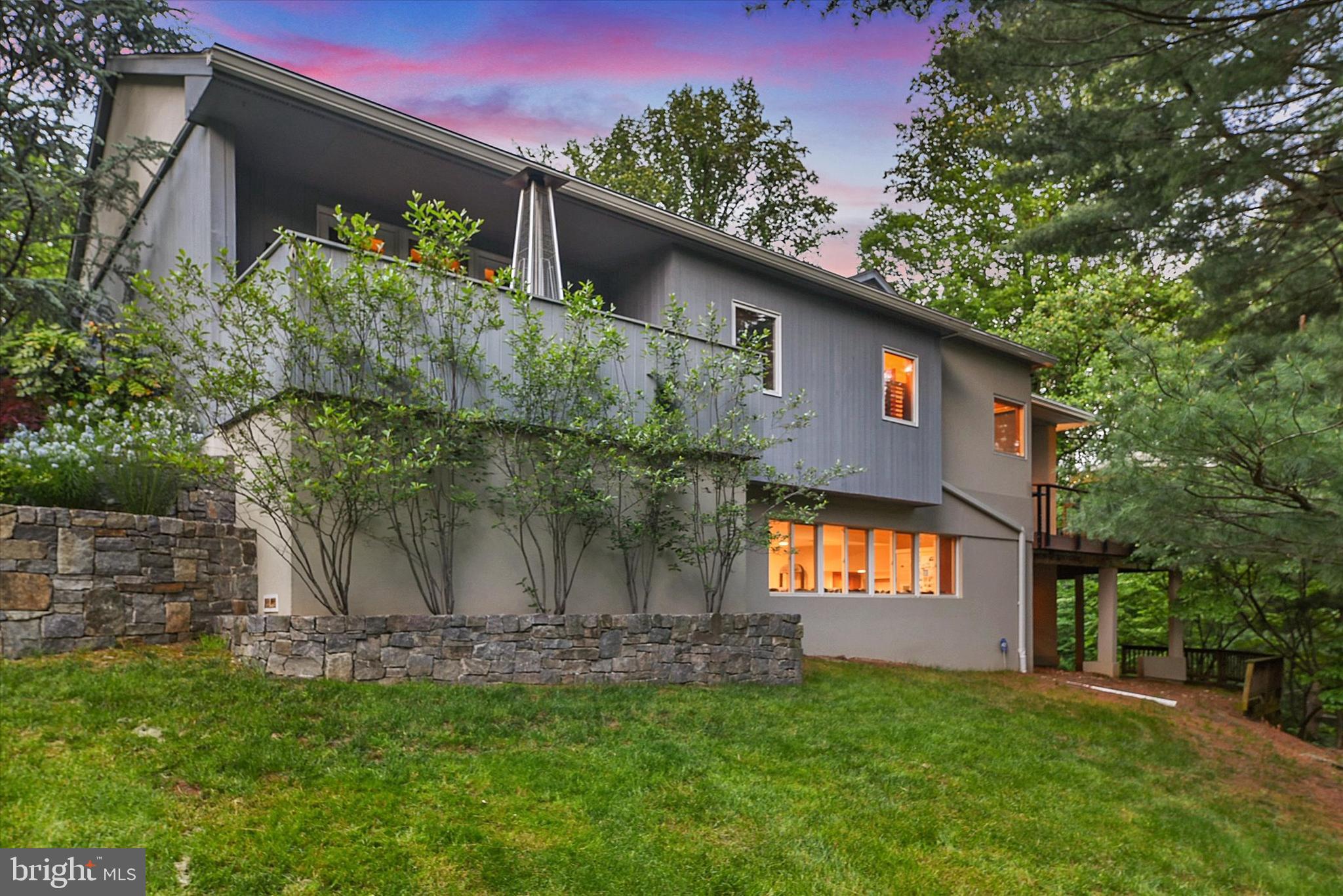 ROCKLAND RIDGE - Residential