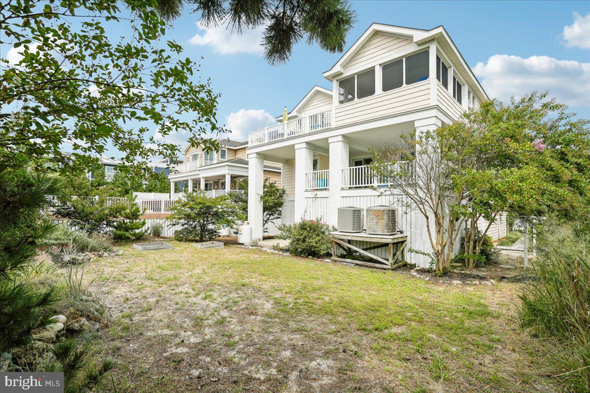6 E JAMES STREET