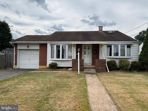 Homes For Sale - 16 Falmouth Road<br/> Mercer County, HAMILTON, NJ 08620