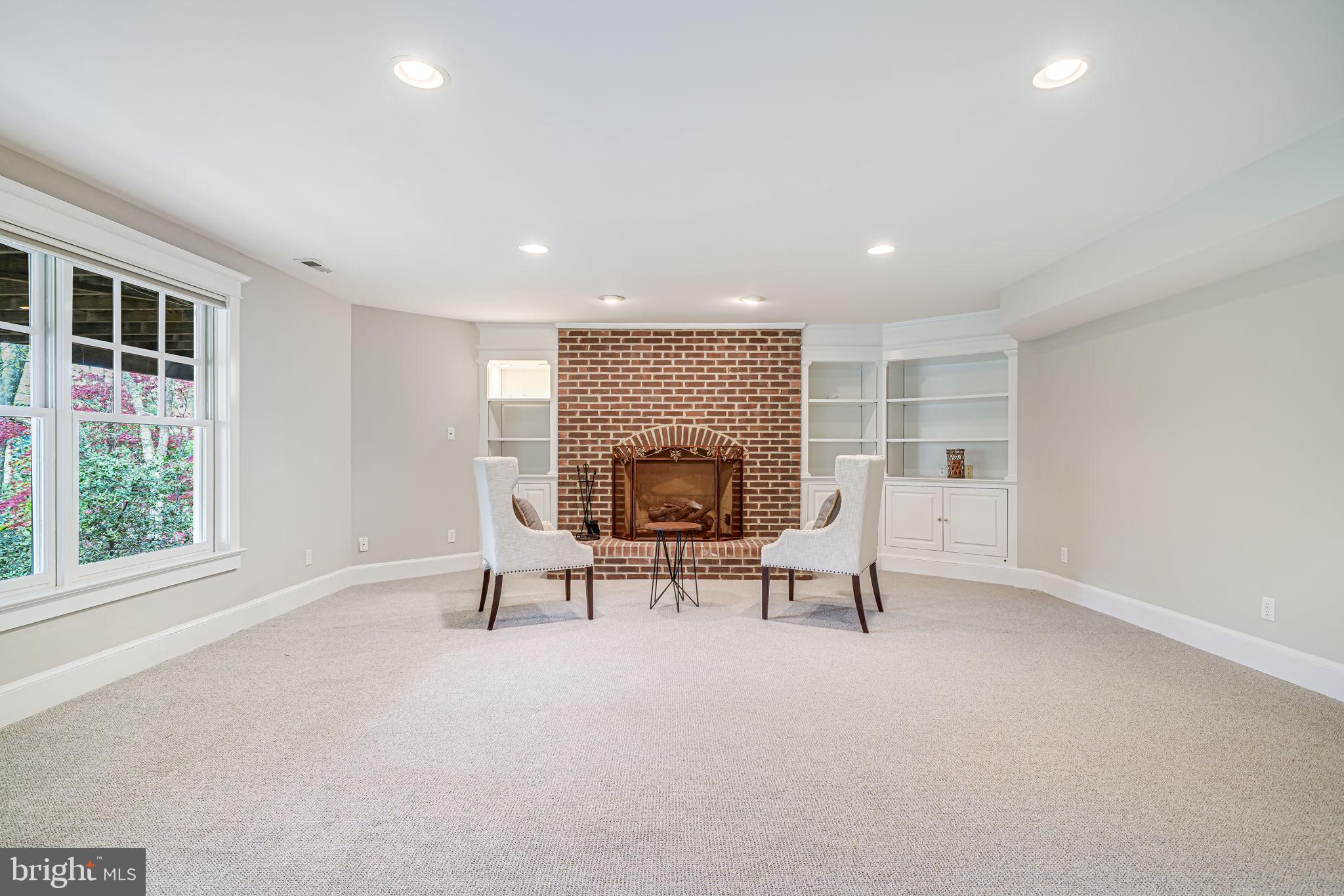 ROCK SPRING - Residential