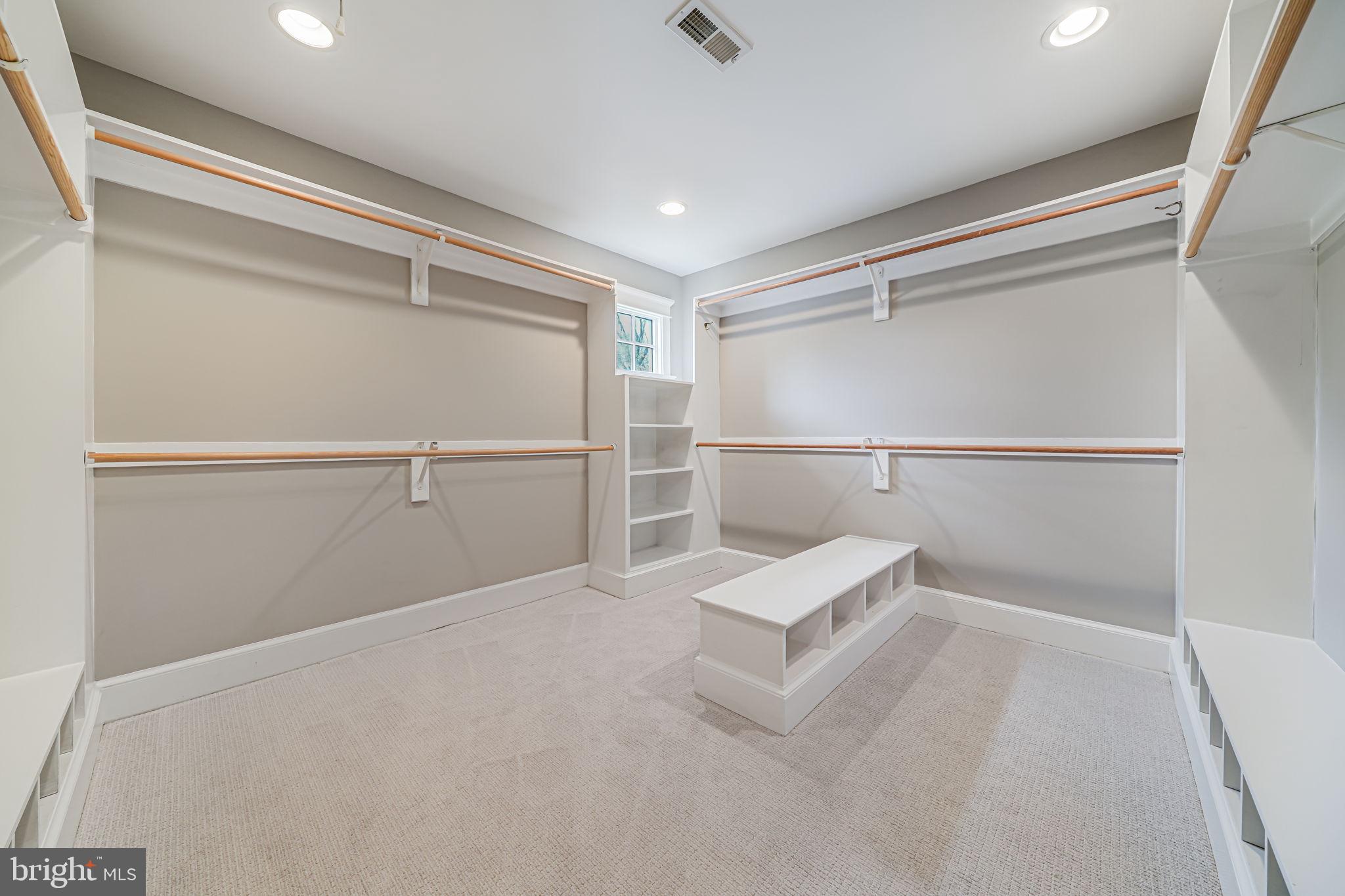 ROCK SPRING - Residential