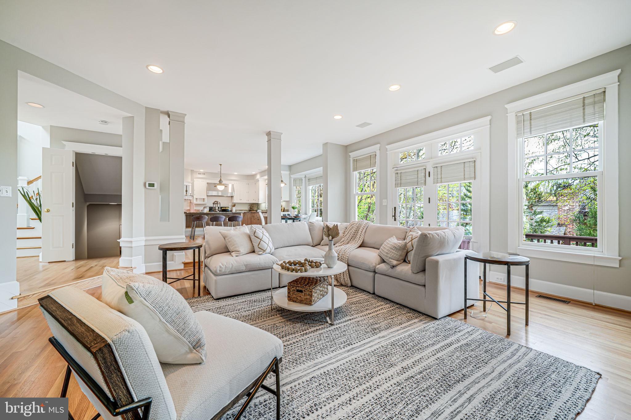 ROCK SPRING - Residential