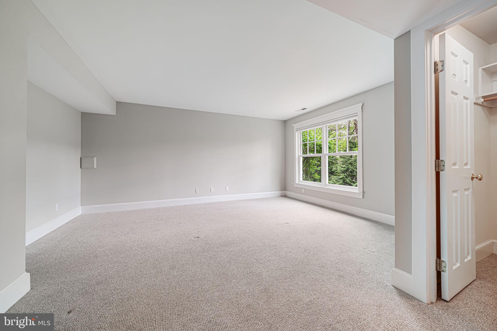 ROCK SPRING - Residential