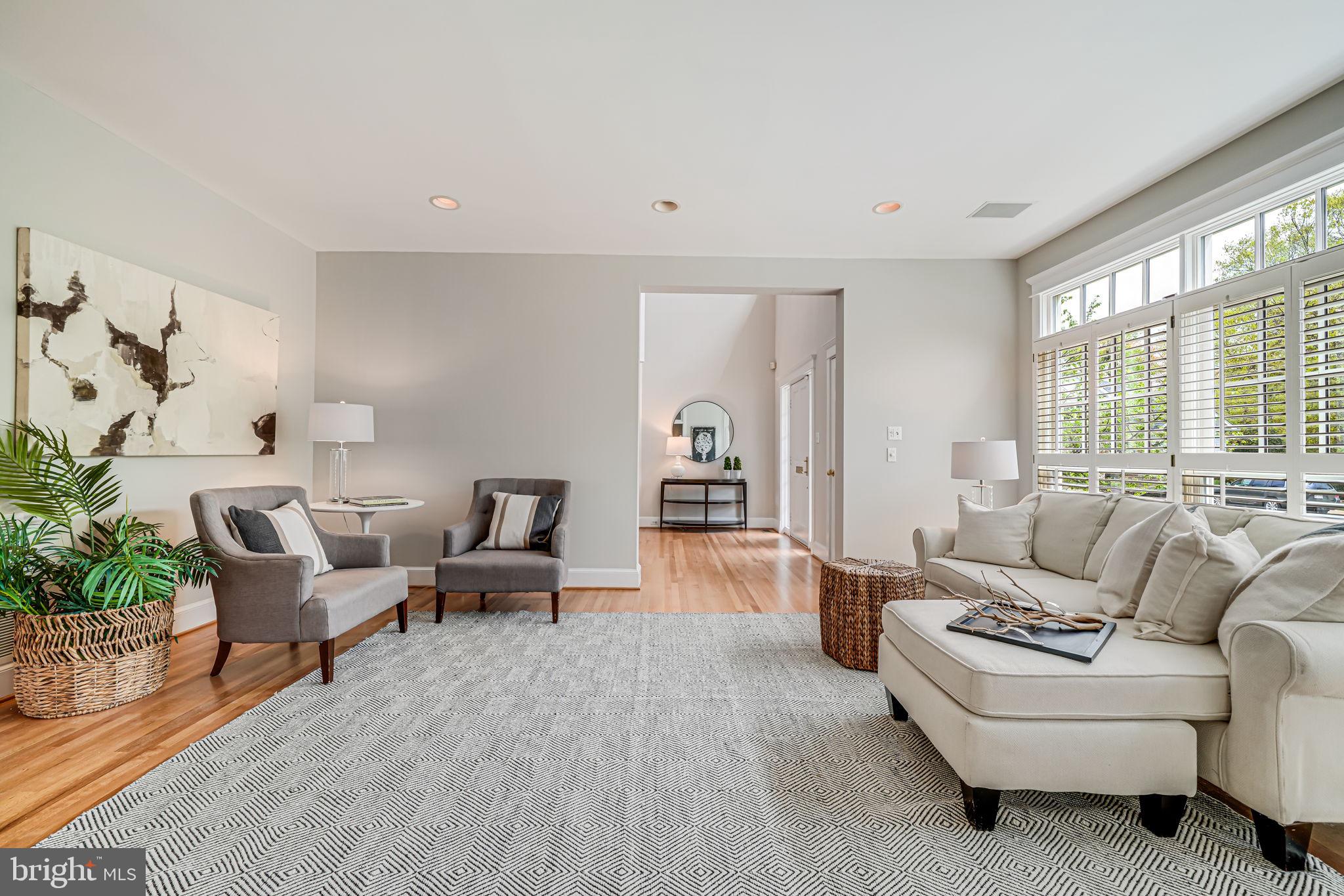 ROCK SPRING - Residential